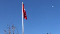 Mardin) Şehitliğe 30 Yıl Sonra Bayrak Asıldı