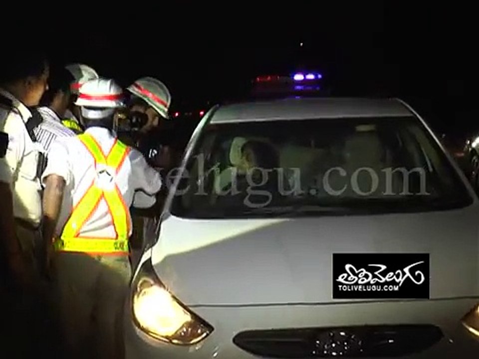 Actor Nagarjunas niece Anumolu Sahitya caught drunk driving