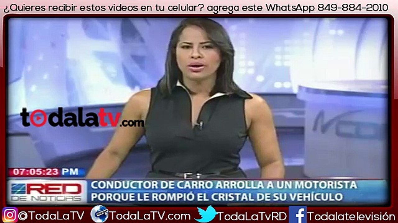 Conductor de carro arrolla a un motorista porque le rompió el cristal de su vehículo-Red De Noticias-Video