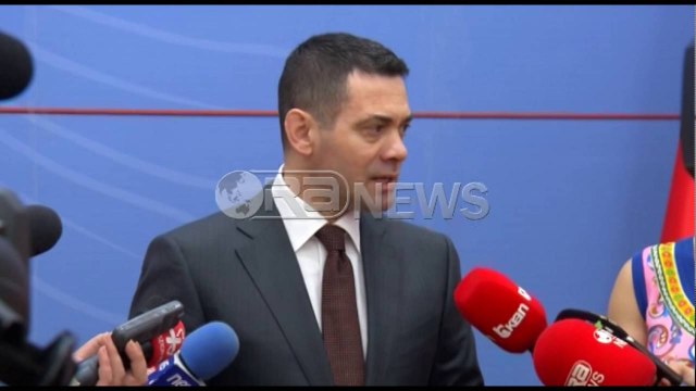 Ora News -Rishikimi i buxhetit, pikëpyetje për rritjen e pagave dhe pensioneve