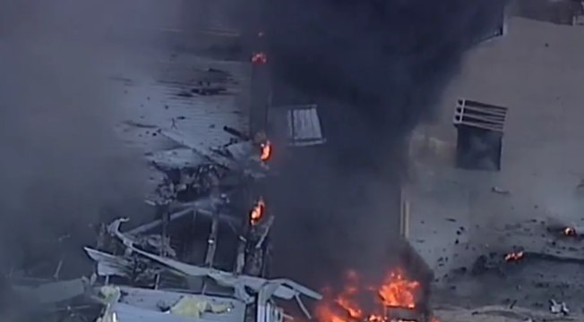 Australie: un avion léger s'écrase sur un centre commercial de Melbourne