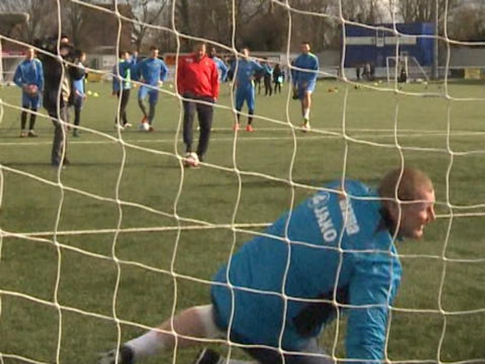 Sutton's pie-eating keeper Shaw trolled by Le Tissier