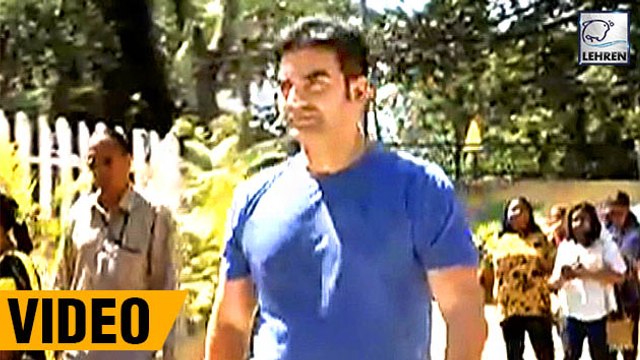 Salman's Brother Arbaaz Khan Vote For BMC Elections 2017