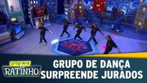 Grupo de dança surpreende jurados