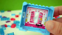 Barbie Lego Convida Princesas da Disney para Festa na Casa com Piscina!!! Em Portugues Tot