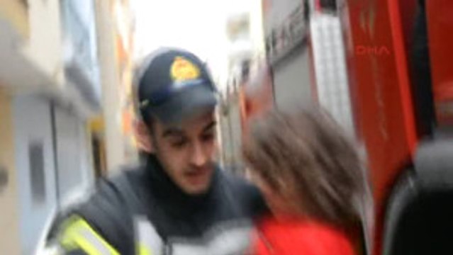Manisa Iki Çocuk Evde Uyuya Kaldı, Annelerinin Imdadına Itfaiye Yetişti