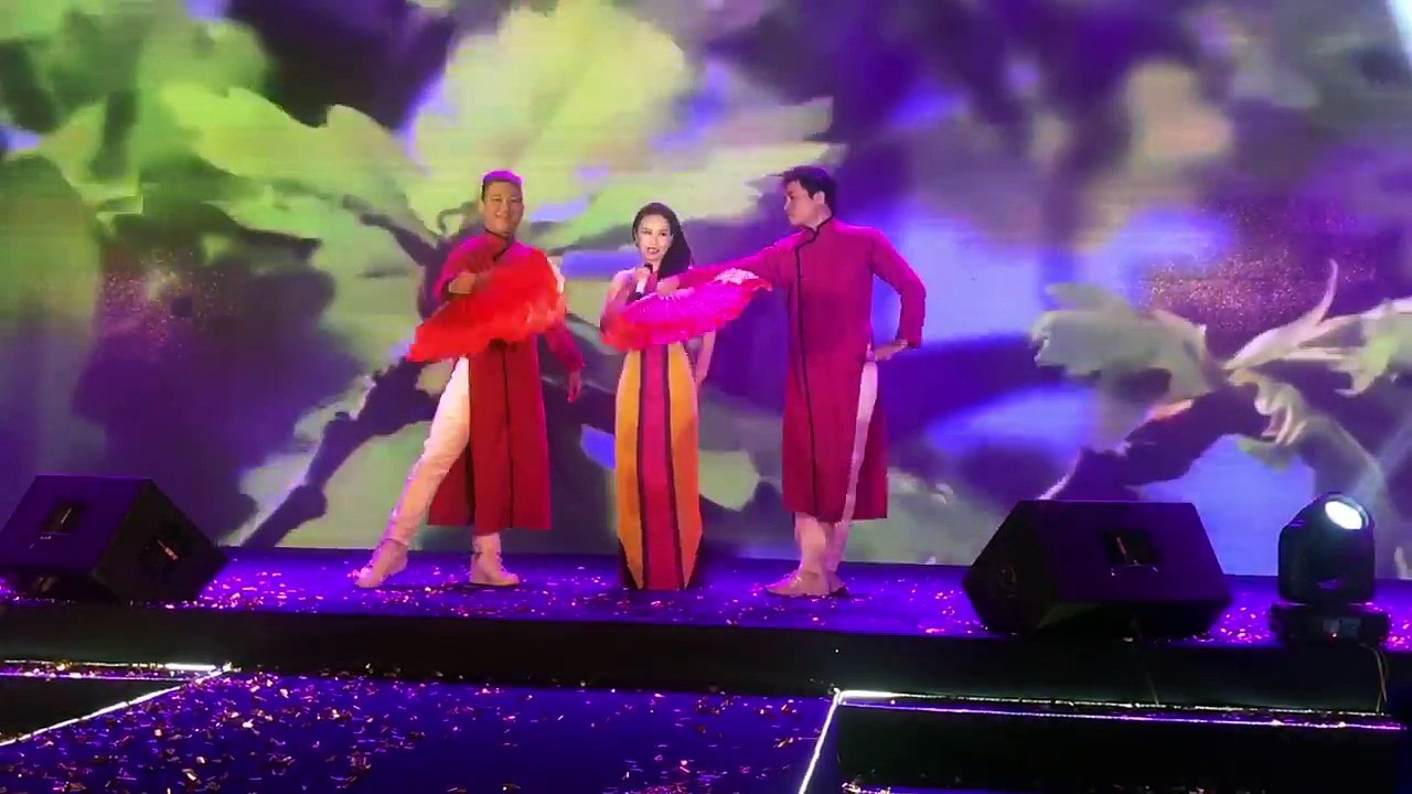 Khúc Hát Ân tình - Cẩm Ly (Dạ Tiệc Hoa Anh Đào)