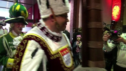 Trump, Merkel y Hollande, juntos en carnavales de Alemania