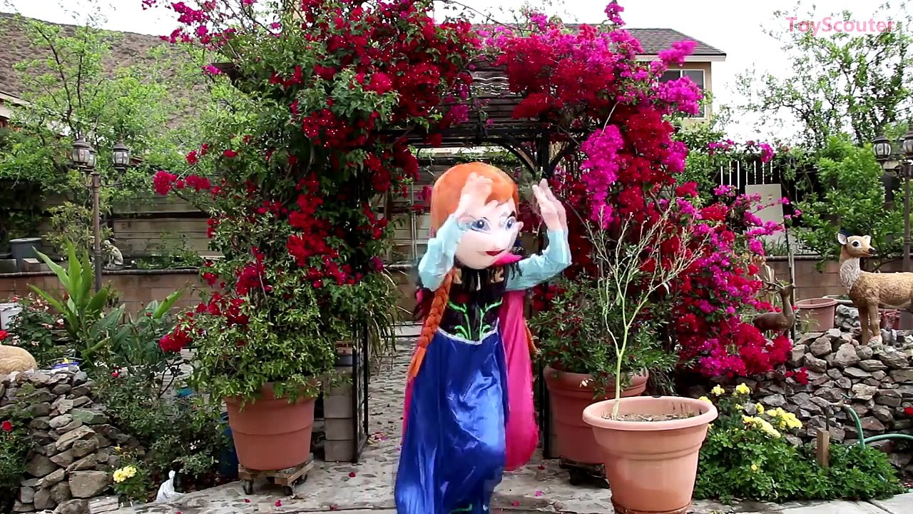 DEADPOOL Transforms SPIDERMAN into FRANKENSTEIN w⁄ Anna Minnie Mouse & Chase in Real Life