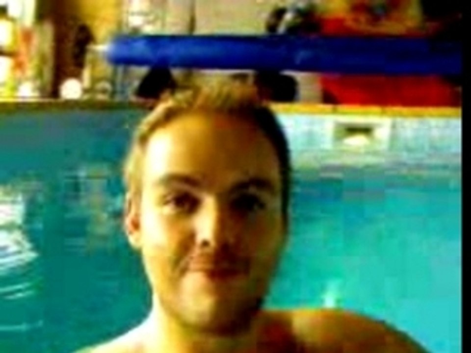 Moi dans la piscine !