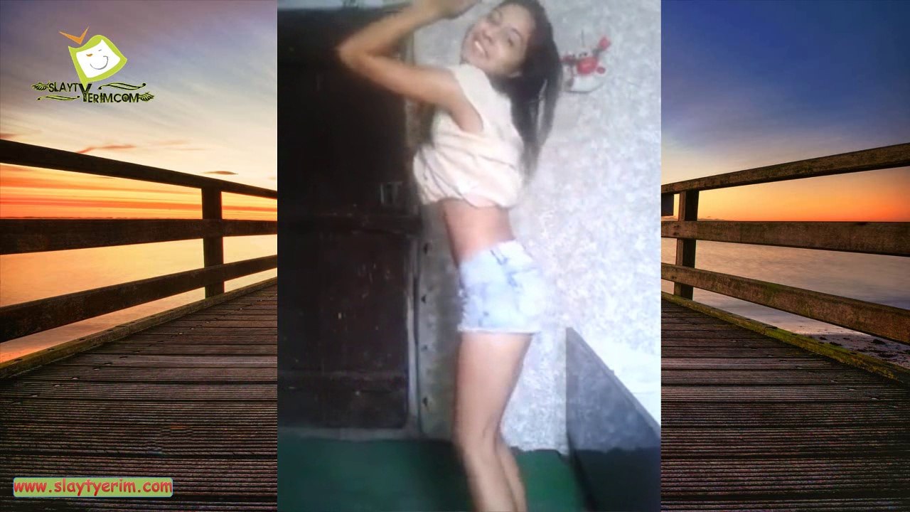 Keyifli çiftetelli oynayan deli kız