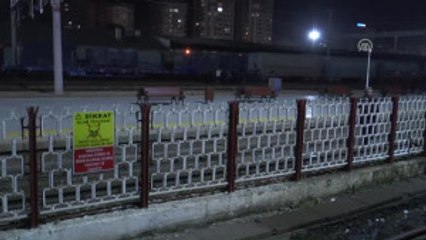 Vagon Üzerinde Elektrik Akımına Kapılan Genç Öldü