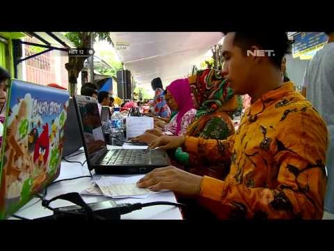 Tri Rismaharini Berkeliling Kampung Layani Warga -NET12