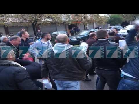 PERPLASJE ME POLICINE PER SHITJEN E DUHANIT NE SHKODER - News, Lajme - Kanali 10