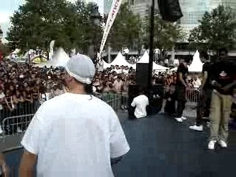 TCK V.S HIPHOP @ Techno Parade (scene Foot Locker)