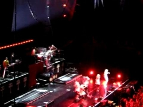 Concert Gwen stefani WHAT YOU WAITING FOR