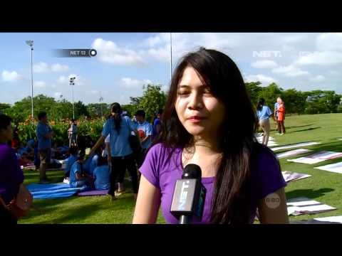 Warga Surabaya Isi Akhir Pekan dengan Yoga di Ruang Terbuka -NET12