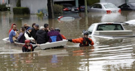 California'da Evlerini Su Basan Yaklaşık 200 Kişi Kurtarıldı