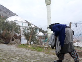 Cezası Cami Nöbeti: Bastonu Silah Sayıldı