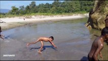 Aisa kyu kar rahe ho | Amazing stunts in sand and water | nice clip | Must watch | HD