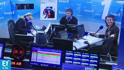 Des dizaines de députés disent adieu à l'Assemblée.