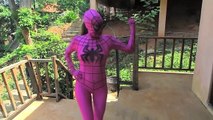 EMBARAZADA SPIDERGIRL BROMA de Spiderman vs Darth Vader Divertida Película de Superhéroes En la Vida Real