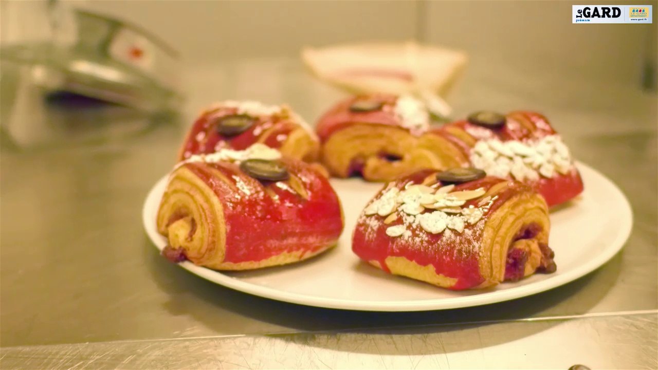 La chocolatine à la framboise et cranberry