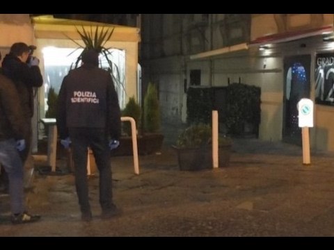 Napoli - 18enne accoltellato in Via Crispi, forse lite tra ragazzi (21.02.17)