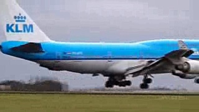 Dangerous landing and take off of aircraft - YouTube