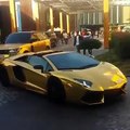 How They Roll In Dubai [Gold Lamborghini & Range Rover] Car Crash Legion  Ca