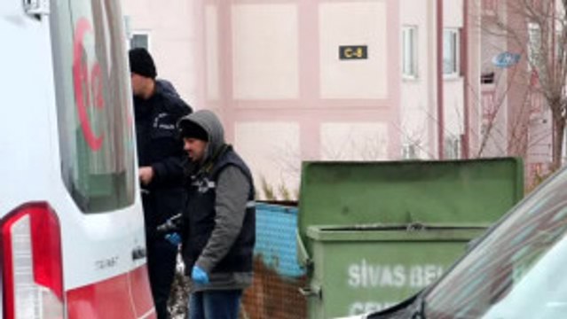 Sivas) - Çöp Konteynerinde Bebek Cesedi Bulundu
