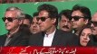 Aik in mein se pa'gal ho jae ga, aur aik phat jae ga... - Watch Imran Khan's taunt towards Khwaja Saad and Danial Aziz