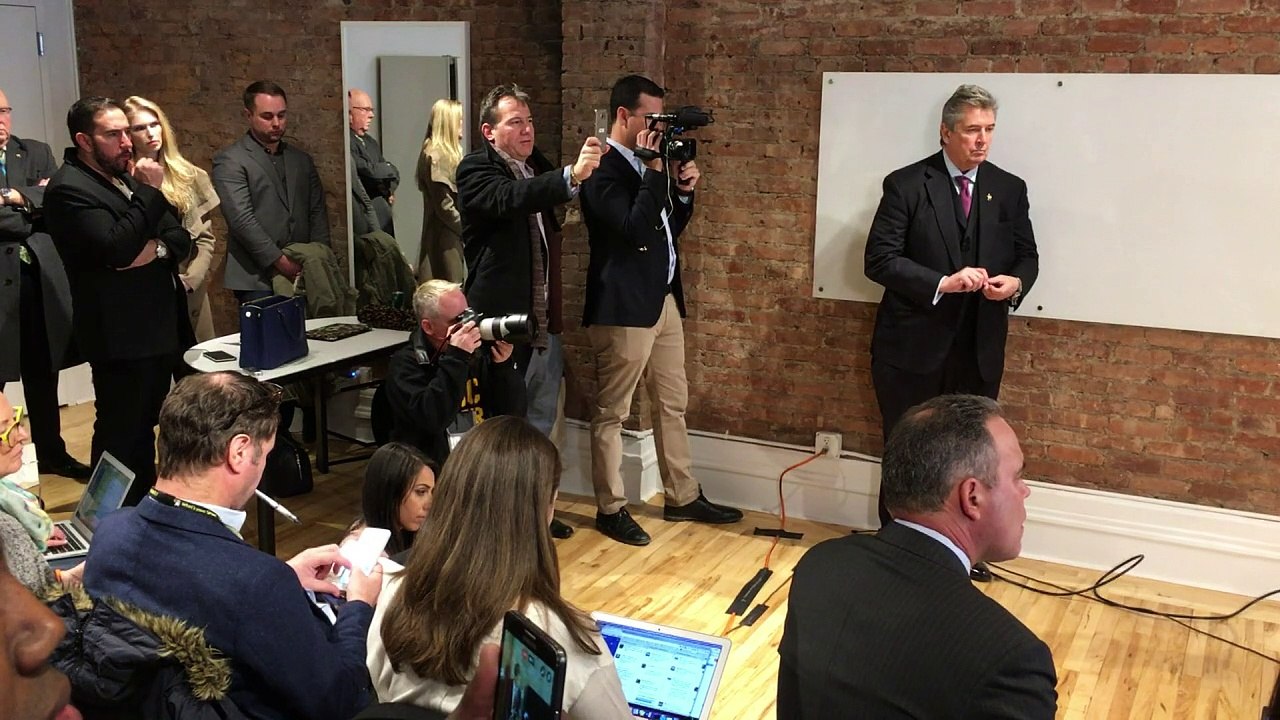 'Breitbart'-Star Yiannopoulos bricht ein Tabu zu viel