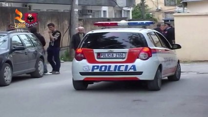 360° Gradë -KAPEN NE FLAGERANCE TRE SHTETAS