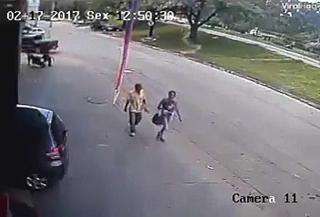 Heurté par une roue en pleine tête