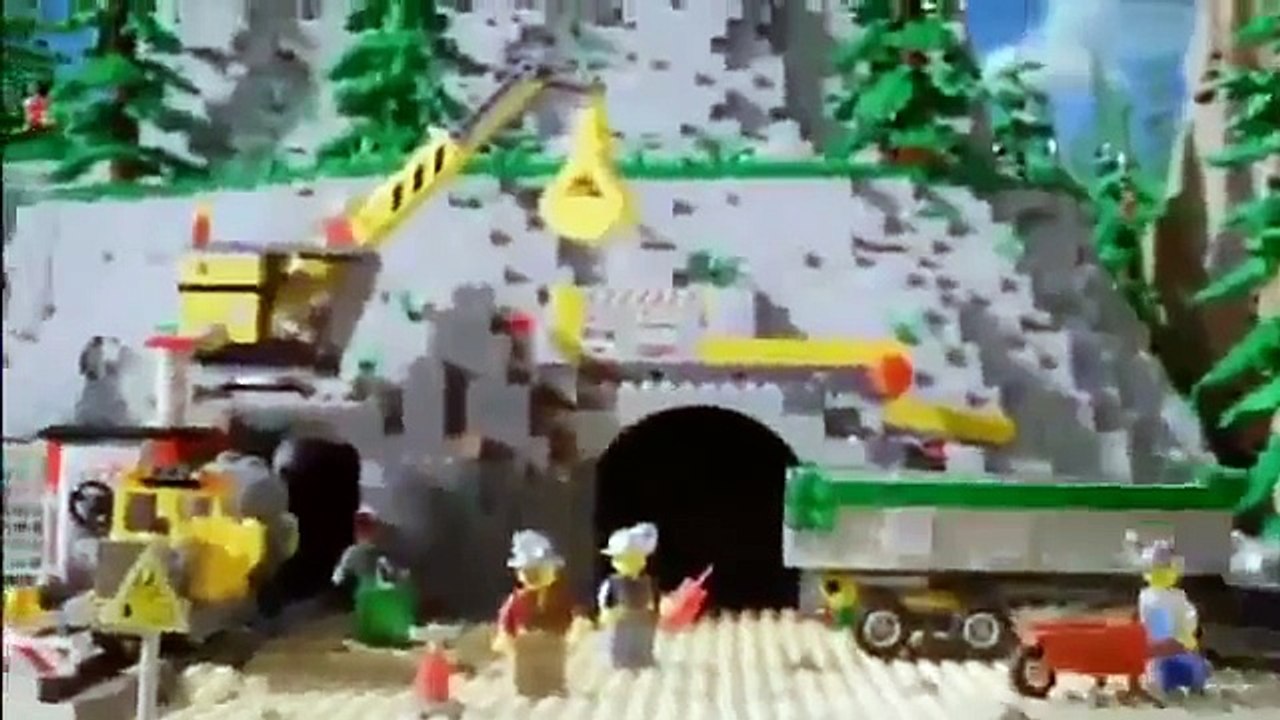 Lego City MINE EXCAVATOR Transporter 4203 Animated Building Review