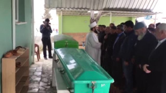 Manisa) Vahşice Öldürülen Anne Kız Göz Yaşları Eşliğinde Toprağa Verildi