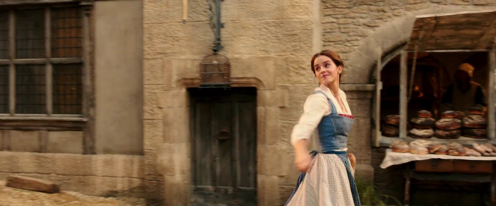 La Belle et la Bête - Extrait "Belle" (VF) (Disney - Emma Watson) [Full HD,1920x1080]