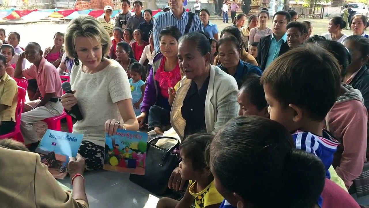 La reine Mathilde au Laos