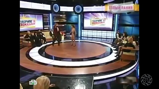 Андрей Мартыненко танцует ГОЛЫМ на главной сцене страны ► Танцуют все