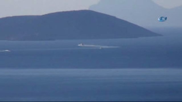 Muğla) Türk Sahil Güvenlik Ekiplerinden Yunan Askerlerine Türk Karasularını Terk Edin Uyarısı