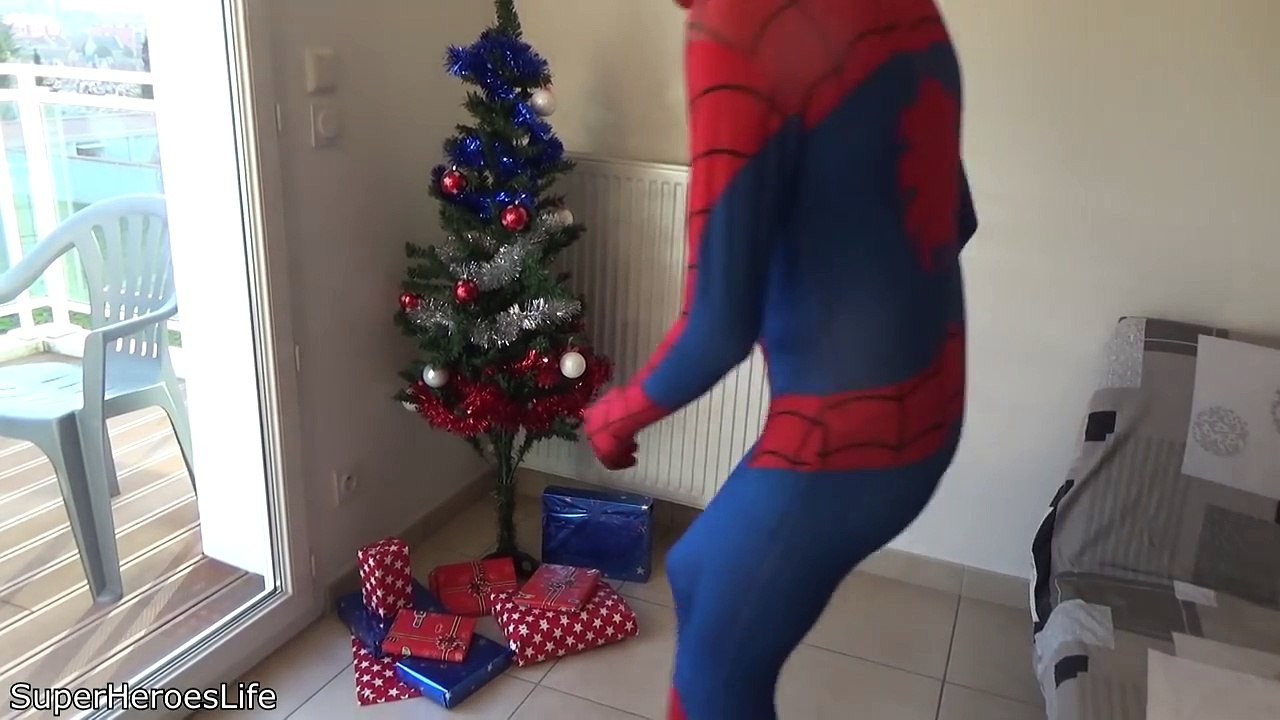 Fat Spiderman Poop Time - Superhero Movie in Real Life