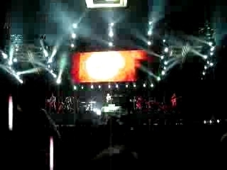 Gwen Stefani - Danger Zone