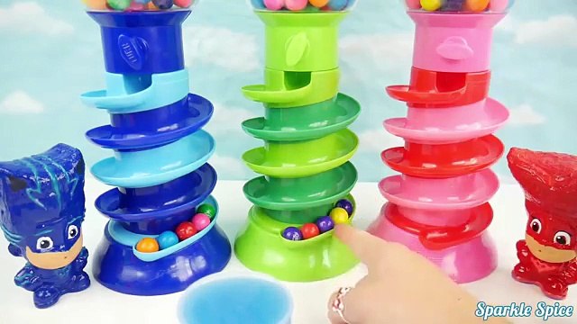 Learn Colors PJ Masks Doll Gumball Machine Bath Time Chocolate Candy and Colors Clay Slime