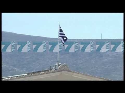 GREQIA NDALON DY SHOFERE PASI PO TRANSPORTONIN LIBRA NE GJUHEN SHQIPE - News, Lajme - Kanali 10