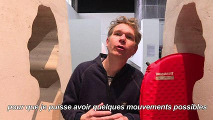 A. Poincheval s'enferme une semaine au coeur de la pierre