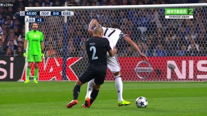 45' Yellow card Maximiliano Pereira - FC Porto 0-0 Juventus 22.02.2017