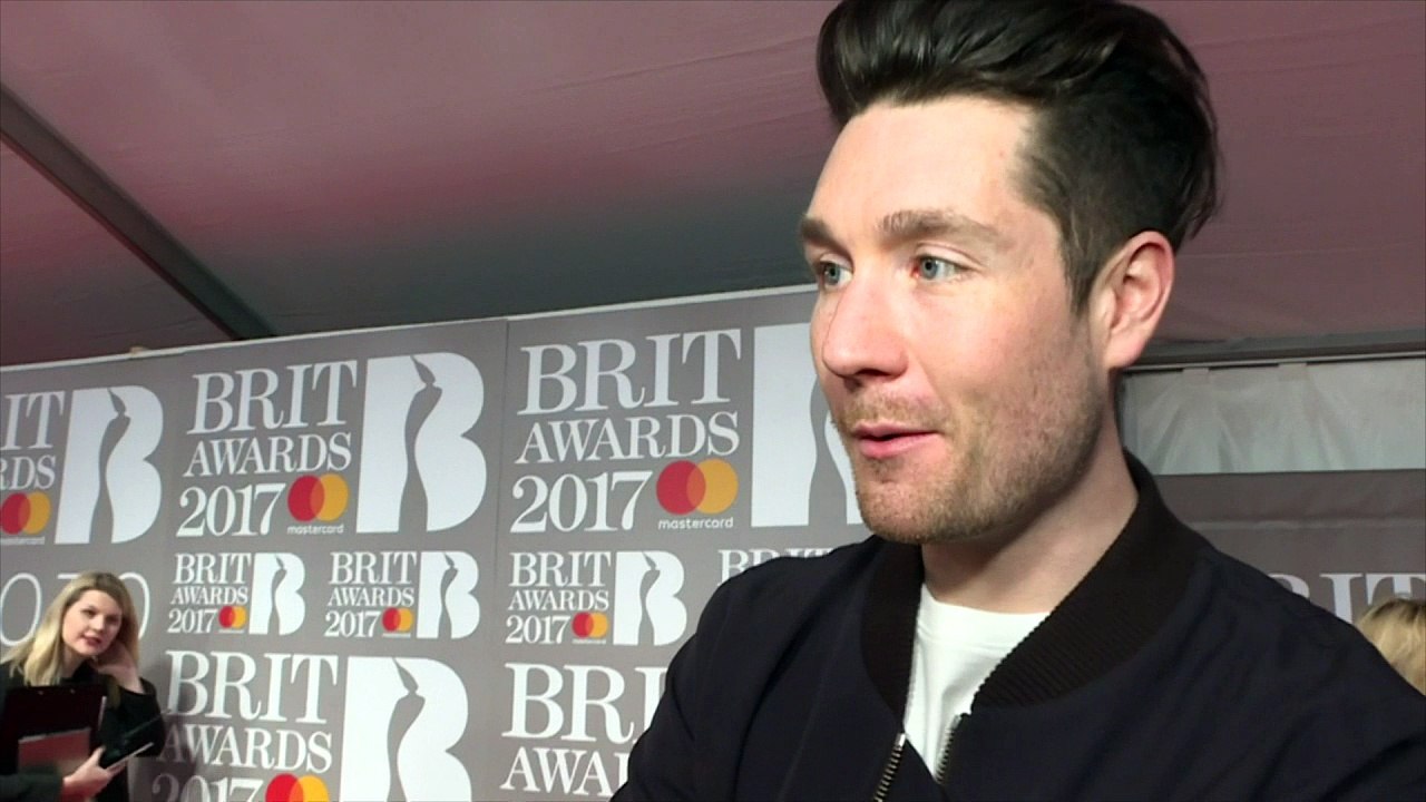 Bastille’s Dan Smith makes ‘awkward’ joke to Katy Perry