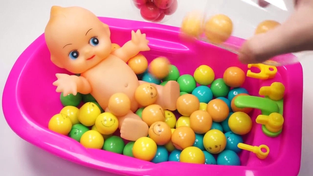 ABC Song l Learn Colors Bubble Gum Baby Doll Bath Time DIY Colors Block