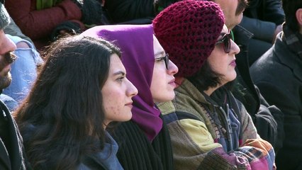 Sacked Turkish academics take classes to park